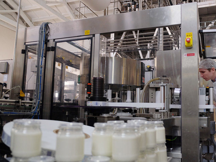 Производство молока с использованием пальмового масла