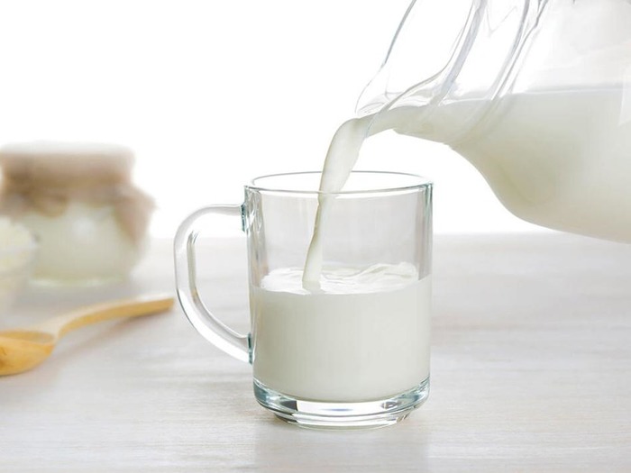 При атеросклерозе сосудов рекомендовано обезжиренное молоко и напитки на его основе